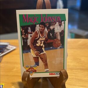 Magic Johnson NBA Hoops Trading Card